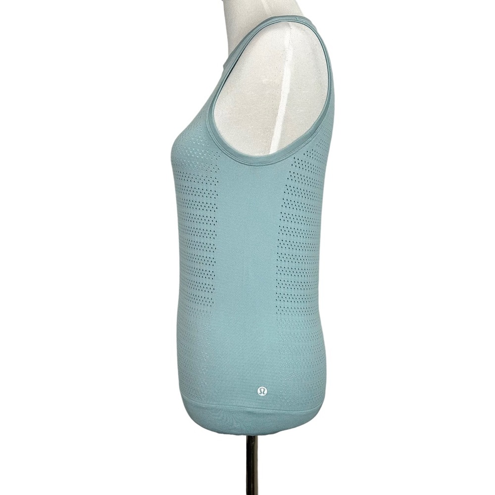 Lululemon Womens Breeze By Muscle Tank II Squad Sz 4 Sea Frost Perforated - Picture 7 of 11